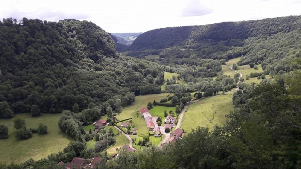 Gite Des Reculees Ladoye-sur-Seille Екстер'єр фото